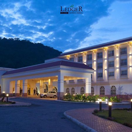 Hotel Ledger Plaza Bangui Exteriör bild